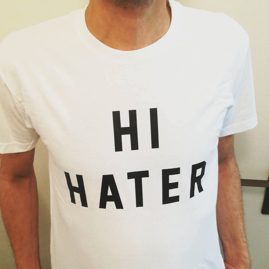 Тениска с надпис - Hi Hater Bye Hater
