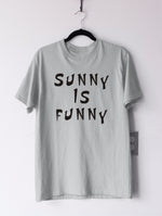 Тениска с надпис Sunny is Funny