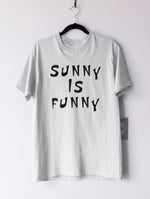 Тениска с надпис Sunny is Funny
