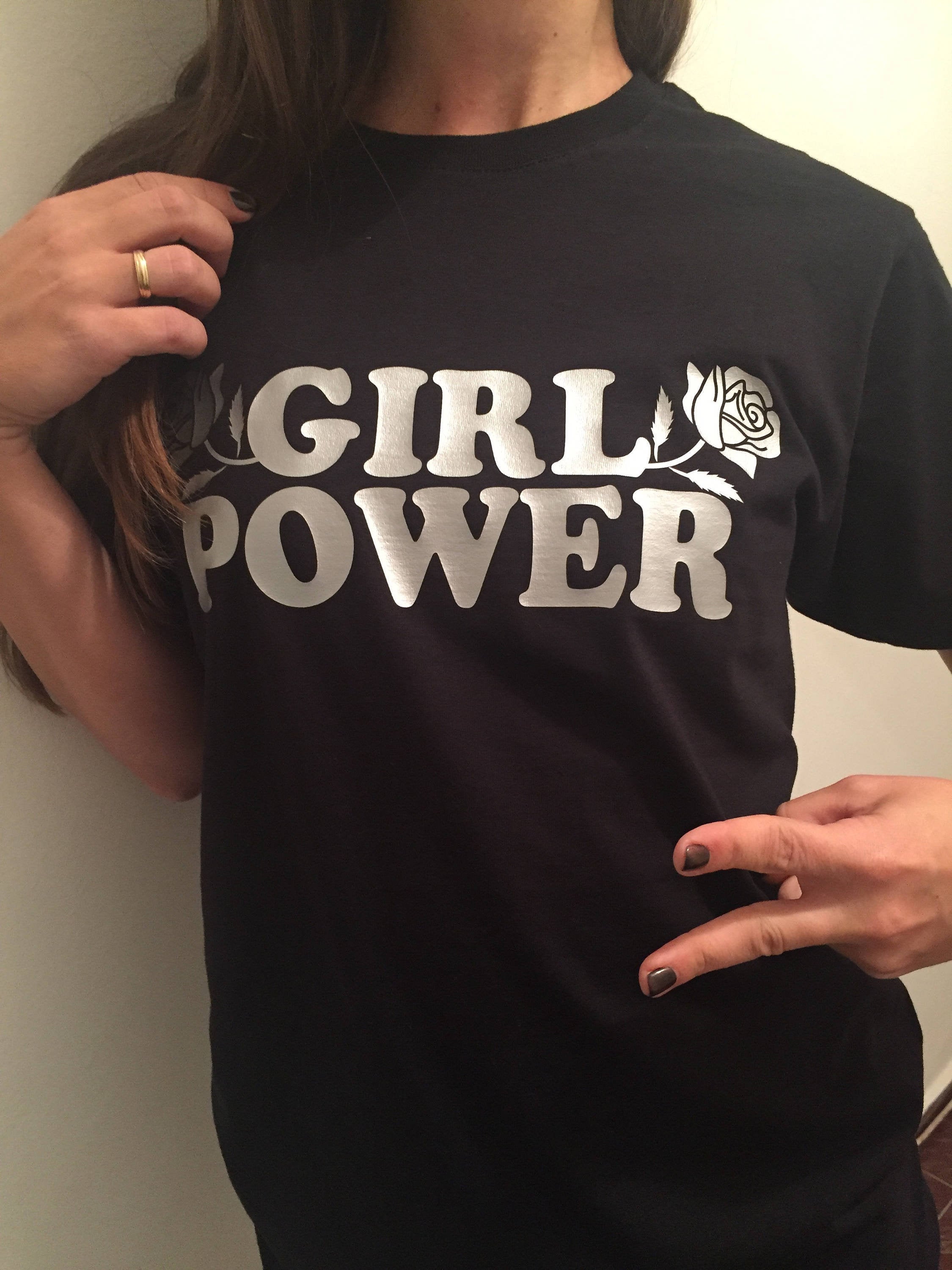 Тениска с Роза и надпис Girl Power