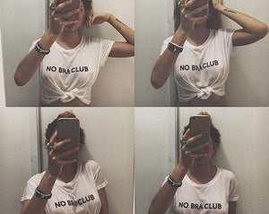 Тениска с надпис - No Bra Club