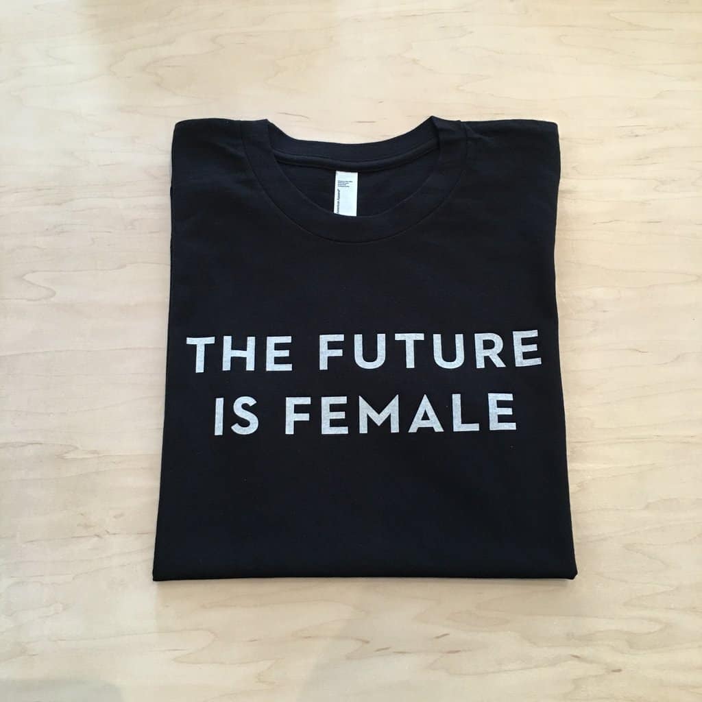 Тениска с надпис - The Future is Female