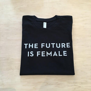 Тениска с надпис - The Future is Female